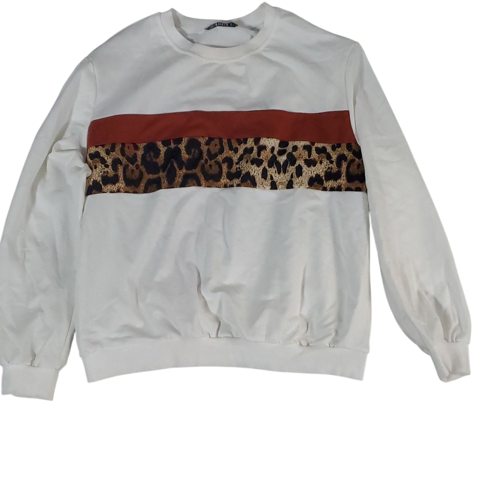 White Sweatshirt with Leopard Print and Red Stripe